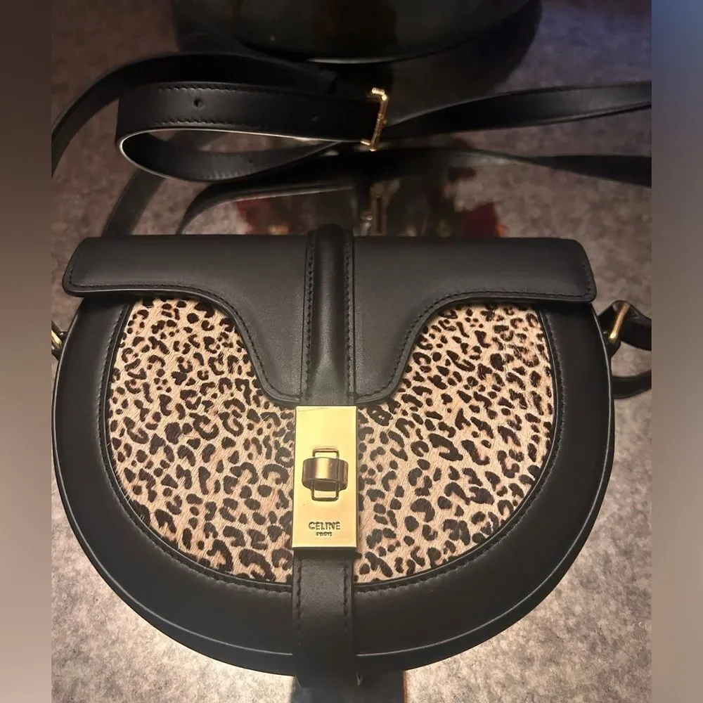 Celine by Heidi Slimane Besace 16 Leopard print Bag - Picture 6 of 9